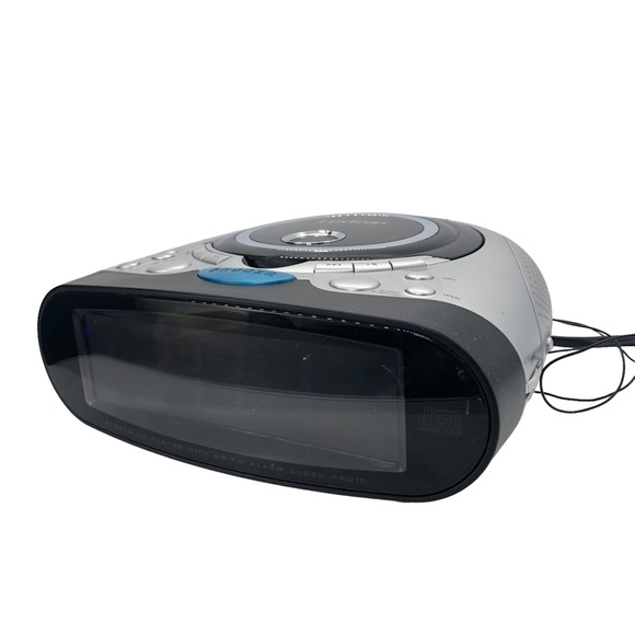 Lextron AM/FM Alarm Clock Radio (but CD Player DO NOT WORK) - Picture 11 of 11